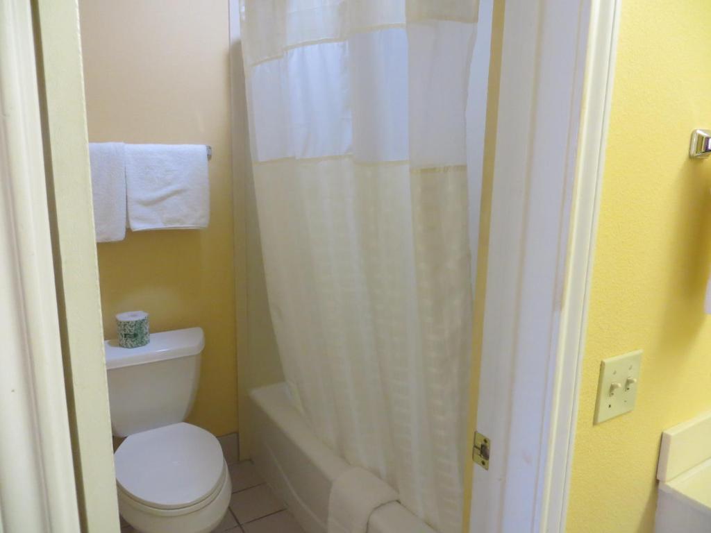 La Grange Executive Inn And Suites Room photo